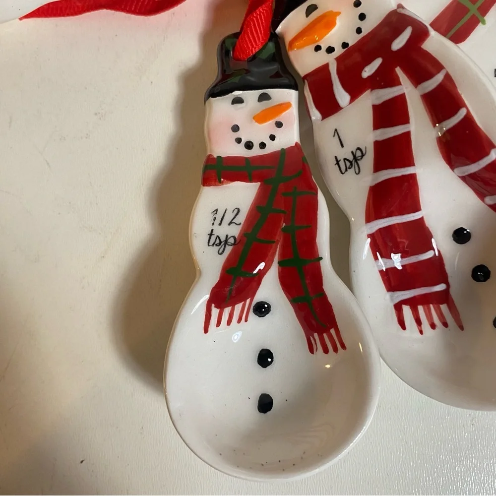 NWT Pier 1 Imports Set Of 4 Snowman Christmas Holiday Measuring Spoons